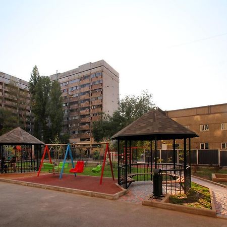 Cozy Studio In The Best Area! 4 Almaty Exterior photo